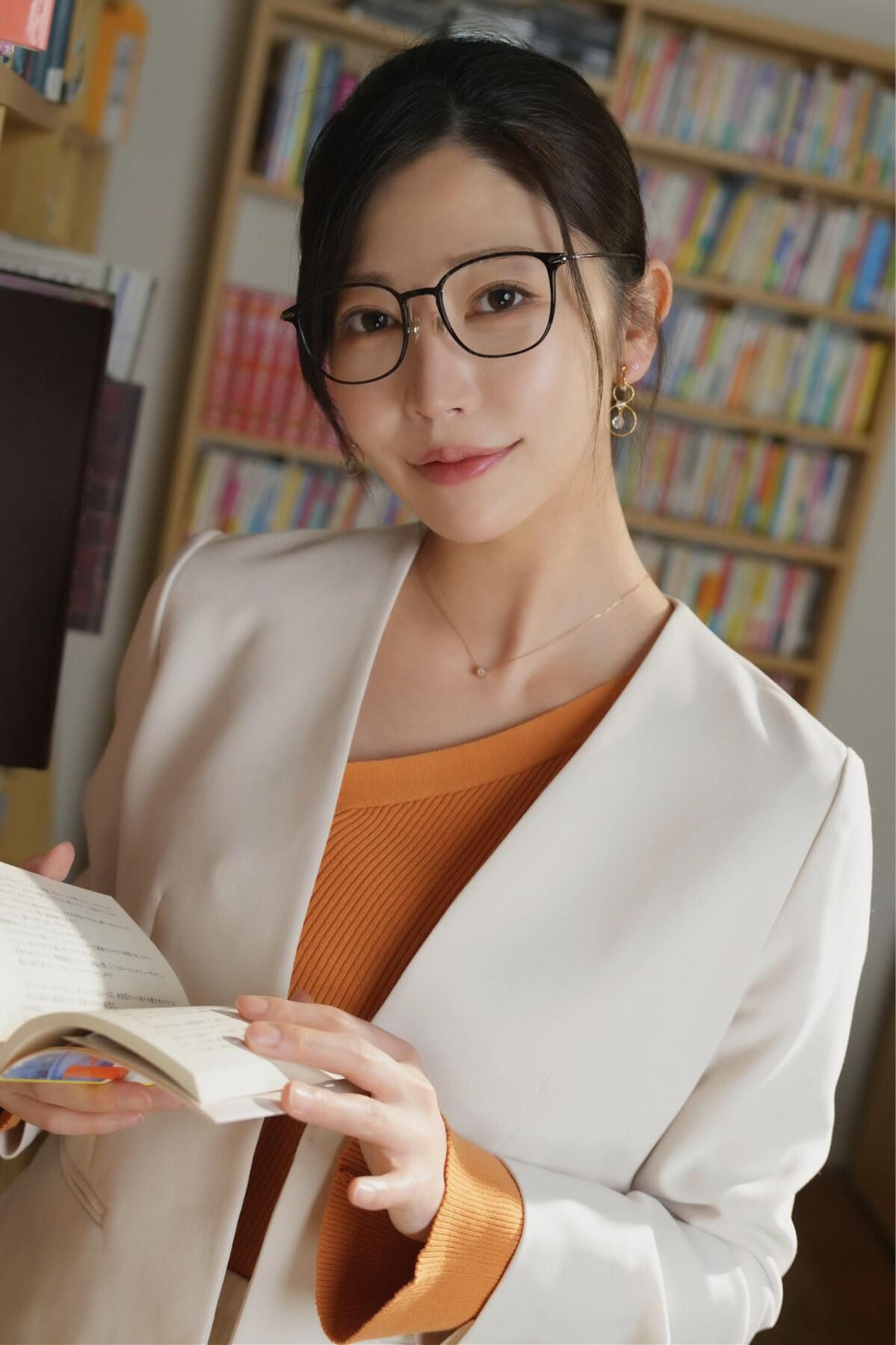 Hinako Mori Ich verliebe mich in eine Lehrerklasse.