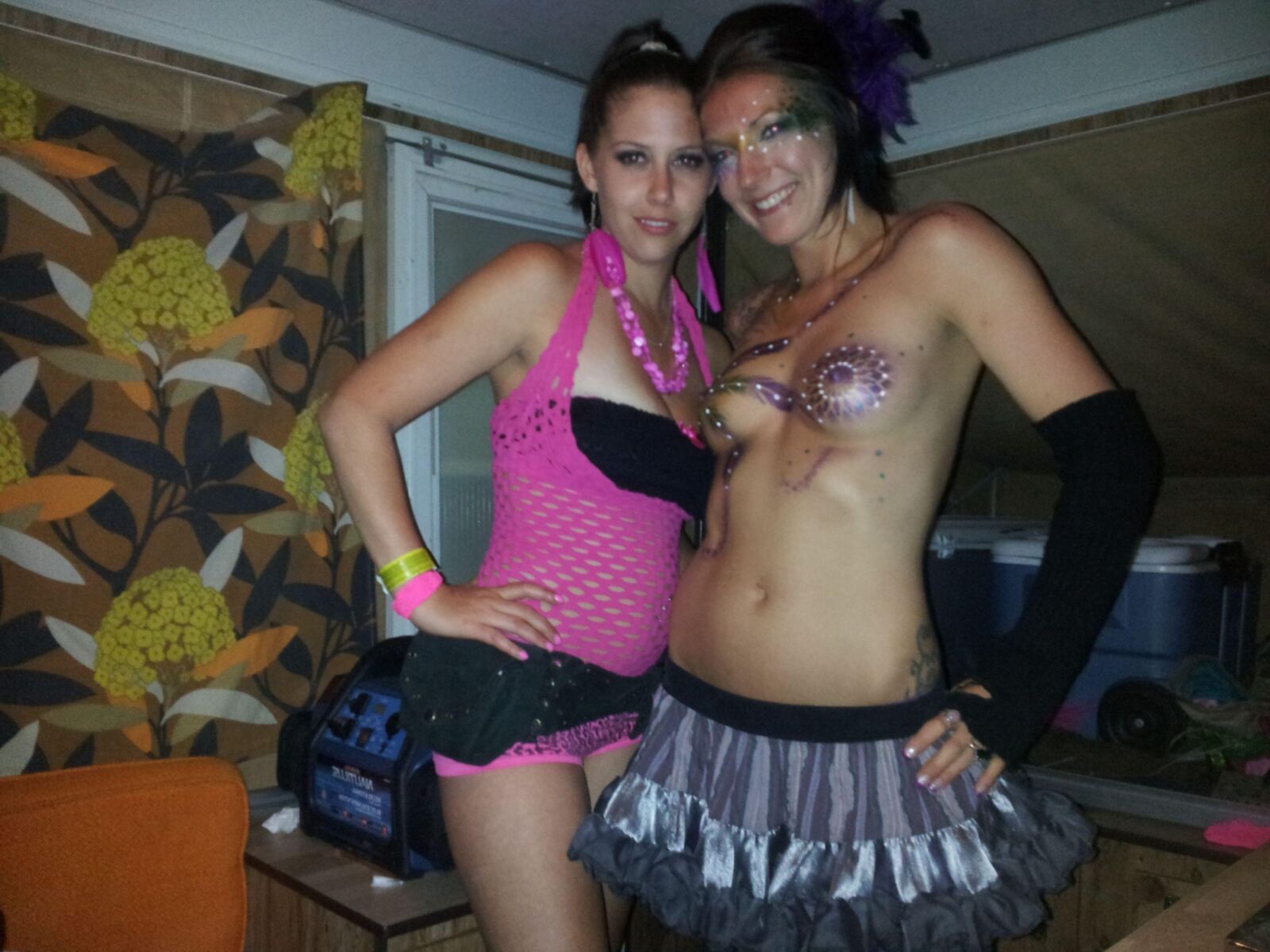 Festa bebê nus e sexo