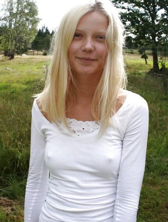 Loiras quentes com lindos pokies