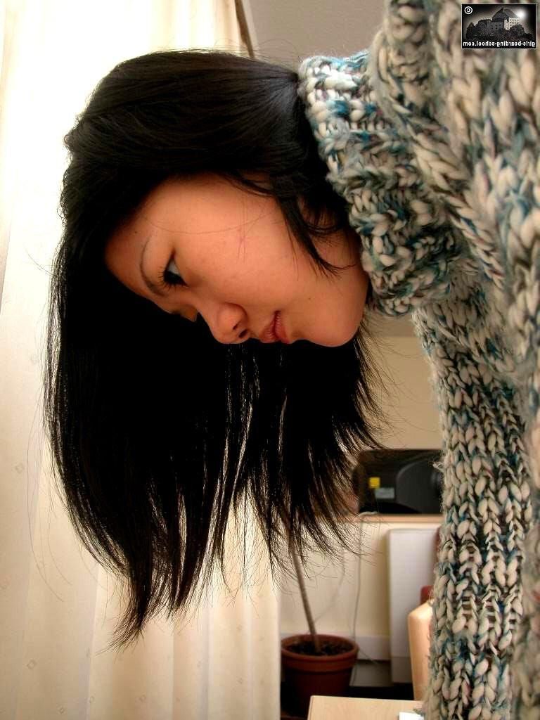 ,,...,,... WHAT HAPPENS TO NOUGHTY GIRLS .......... 