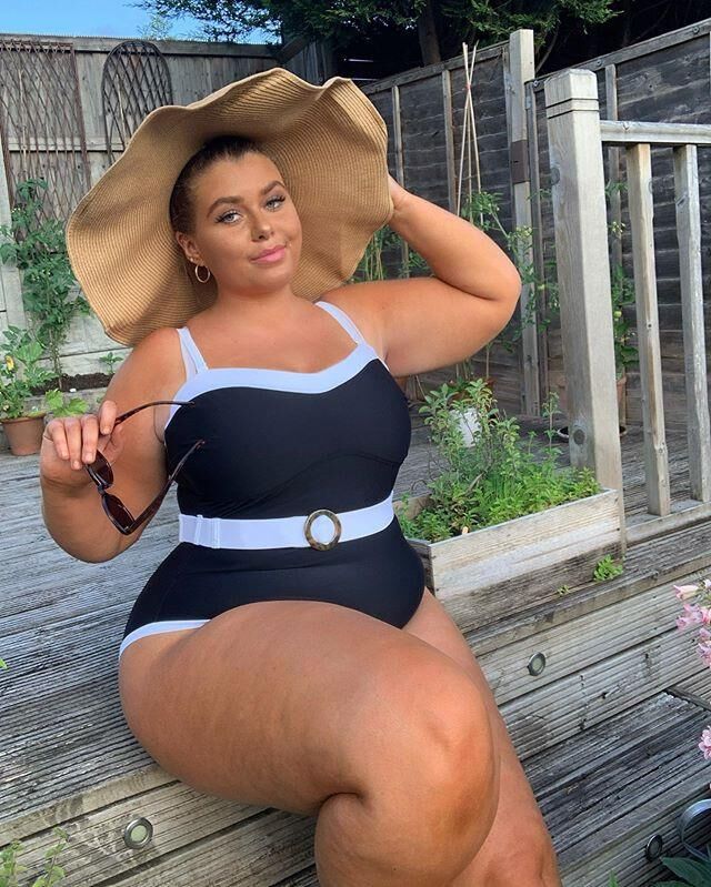 Isabel \"Izzy\" Nicholls Blonde Busty BBW Beauty NN