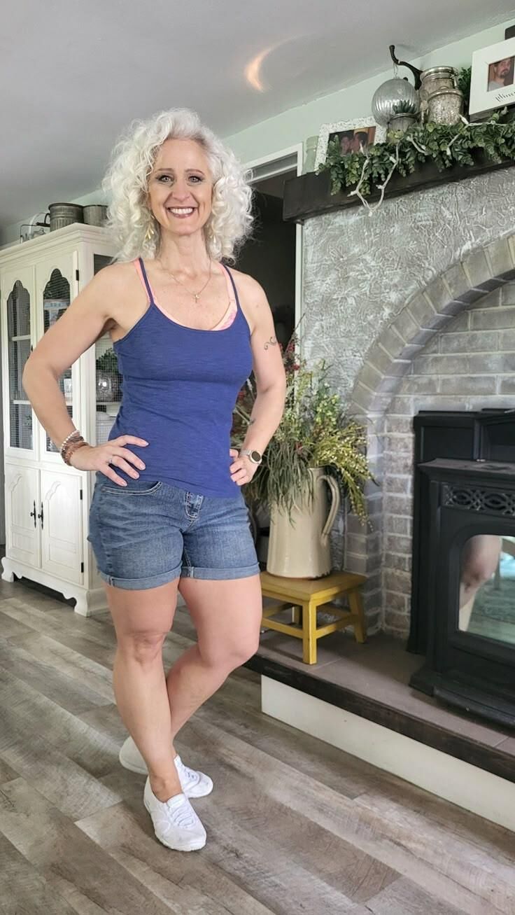 P Intérêt pour la beauté magnifique blogueur de milf gris mature
