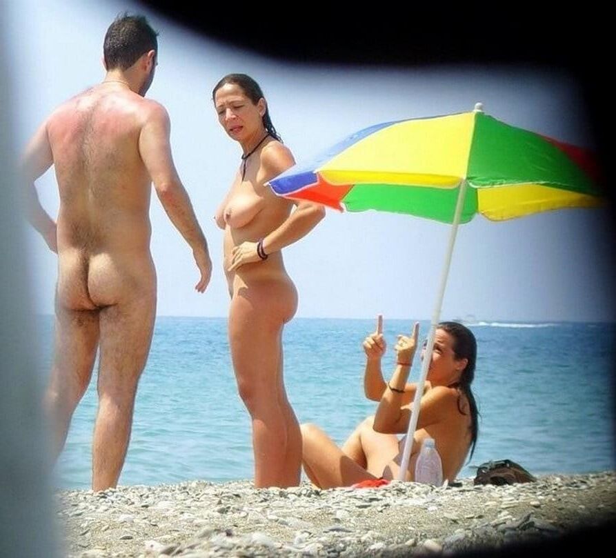 Nudista