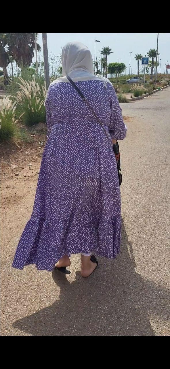 Mujer musulmana casada para compartir para usar como contenedor