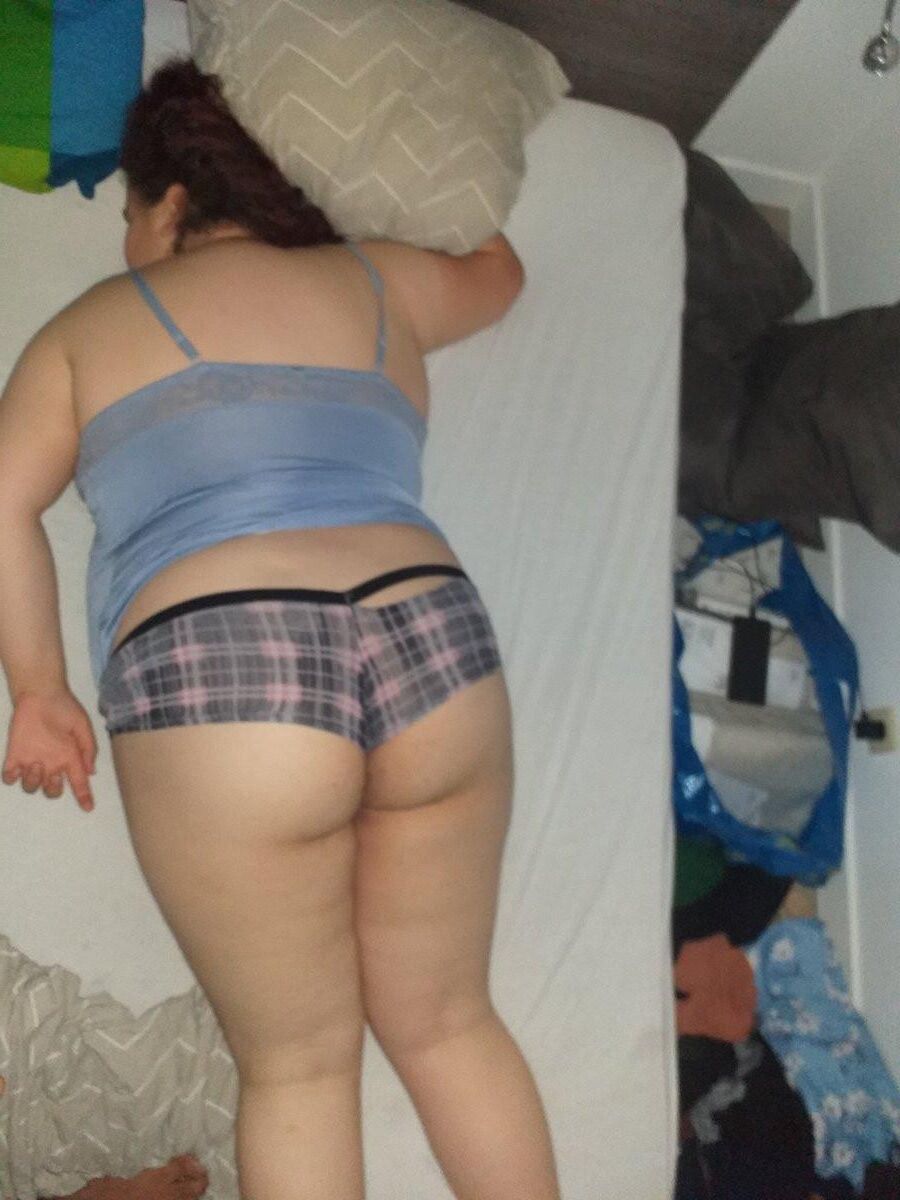 Mujer musulmana casada para compartir para usar como contenedor