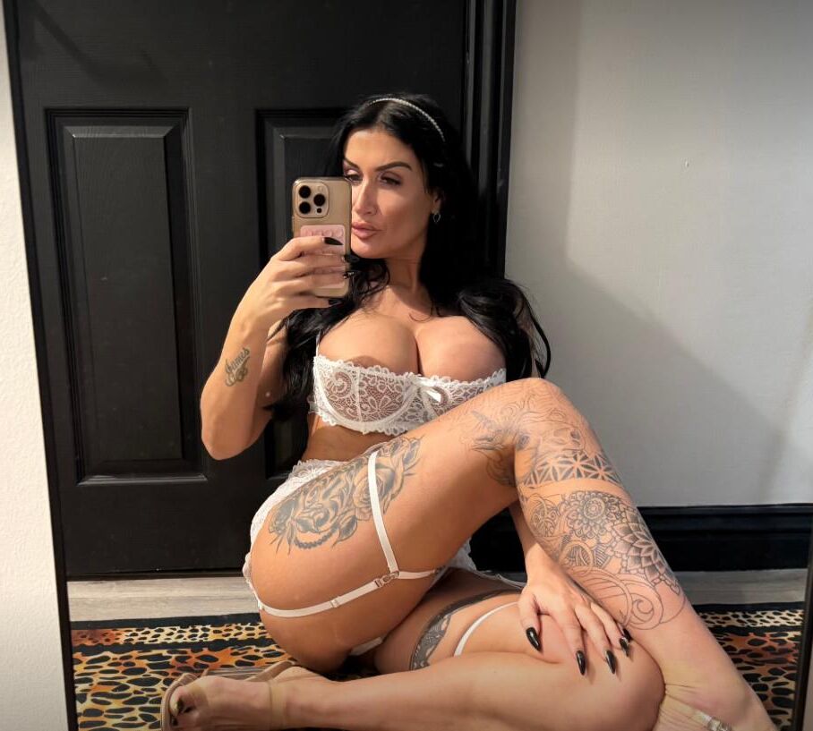 Bimbo femme trois