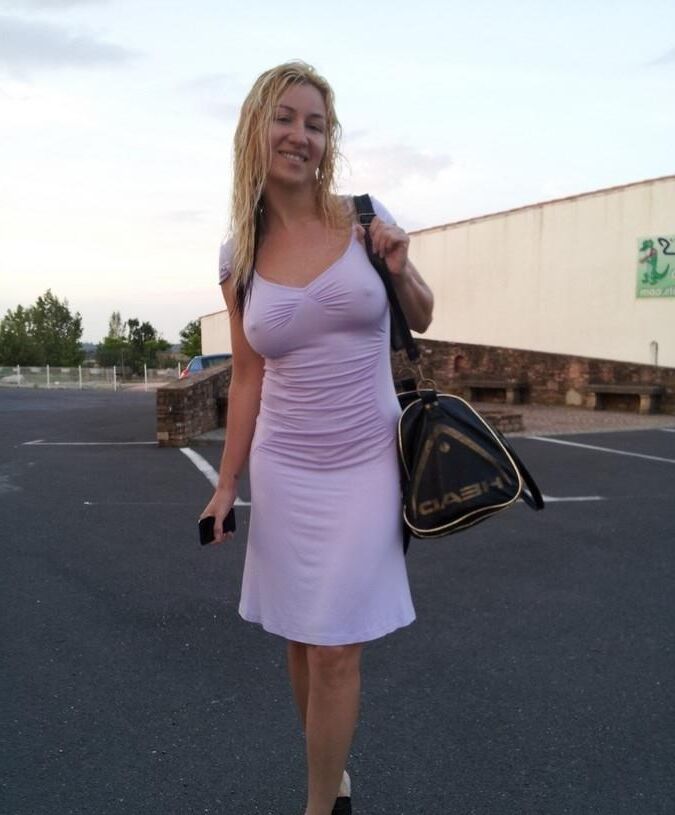 Loiras quentes com lindos pokies
