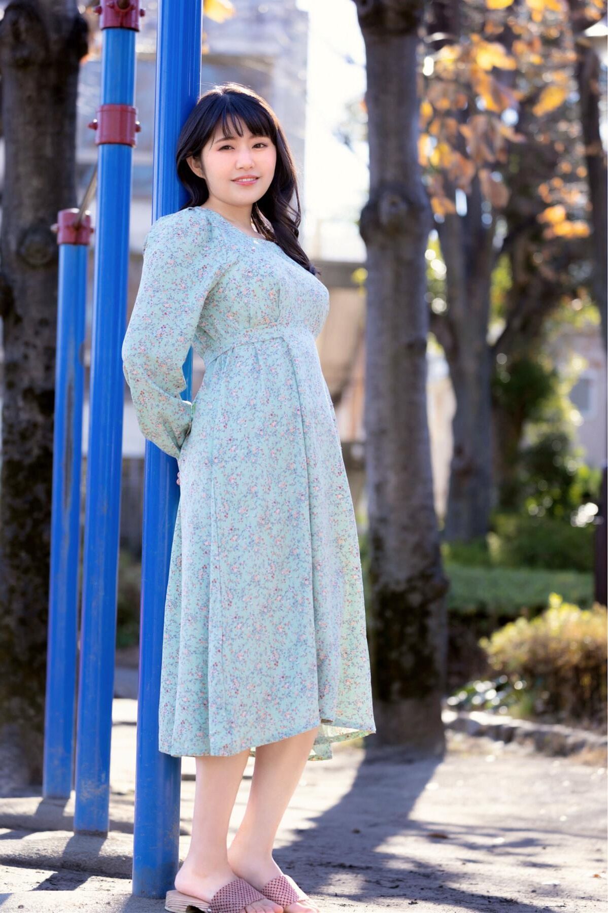 Maya Kikuchi brennt in deinem Blick