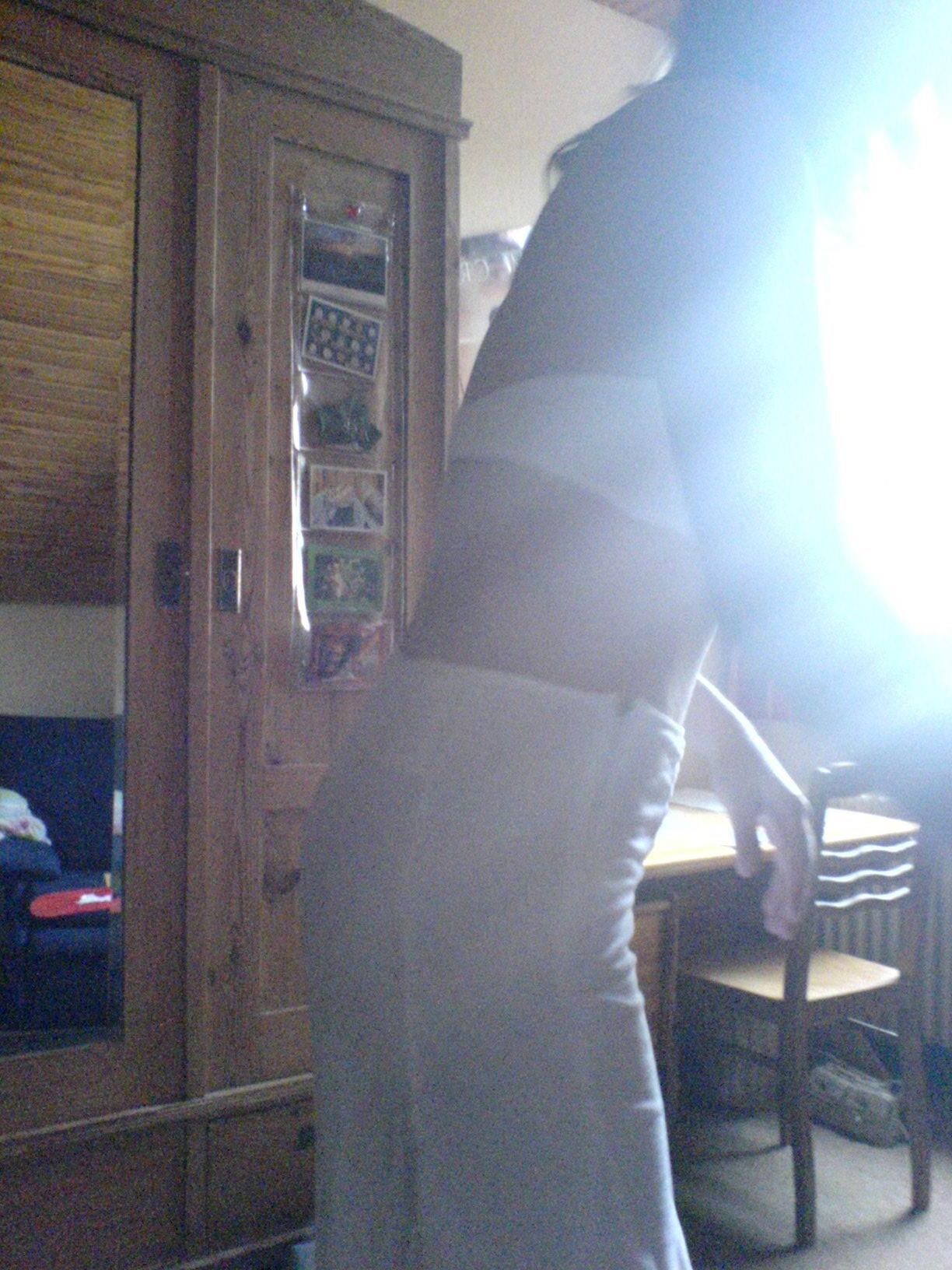 Petite amie allemande blonde nue nue