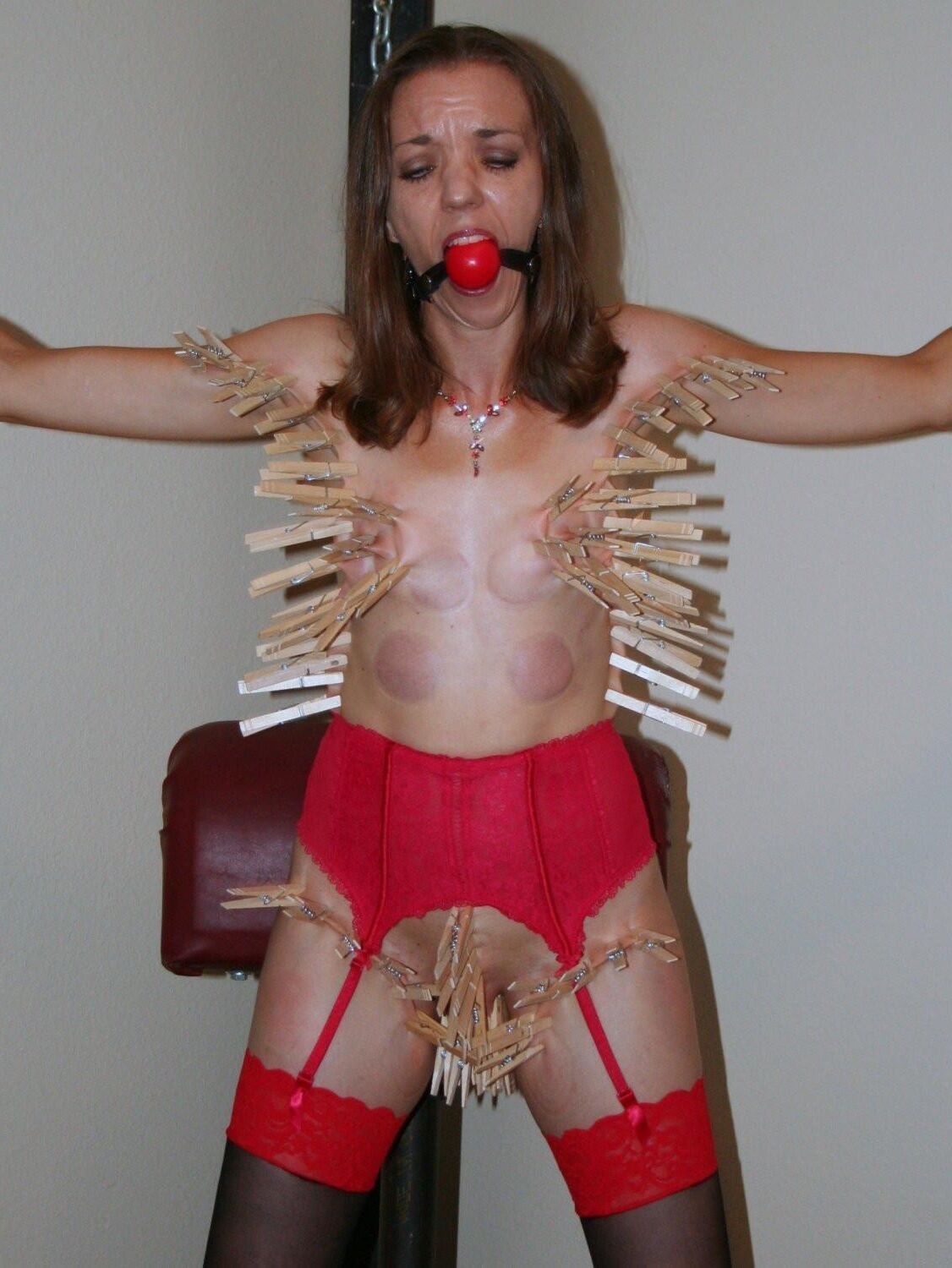 Slutjulie b fouet et broches