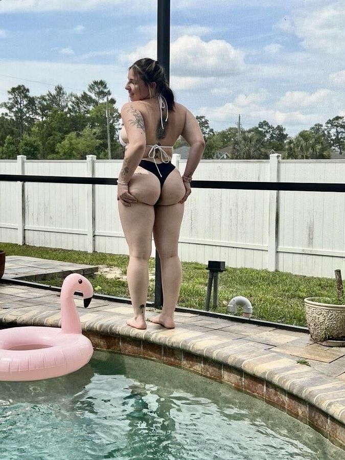 Rene Big Butt Big Tits Curvy Brunette with Glasses Mixed Shots
