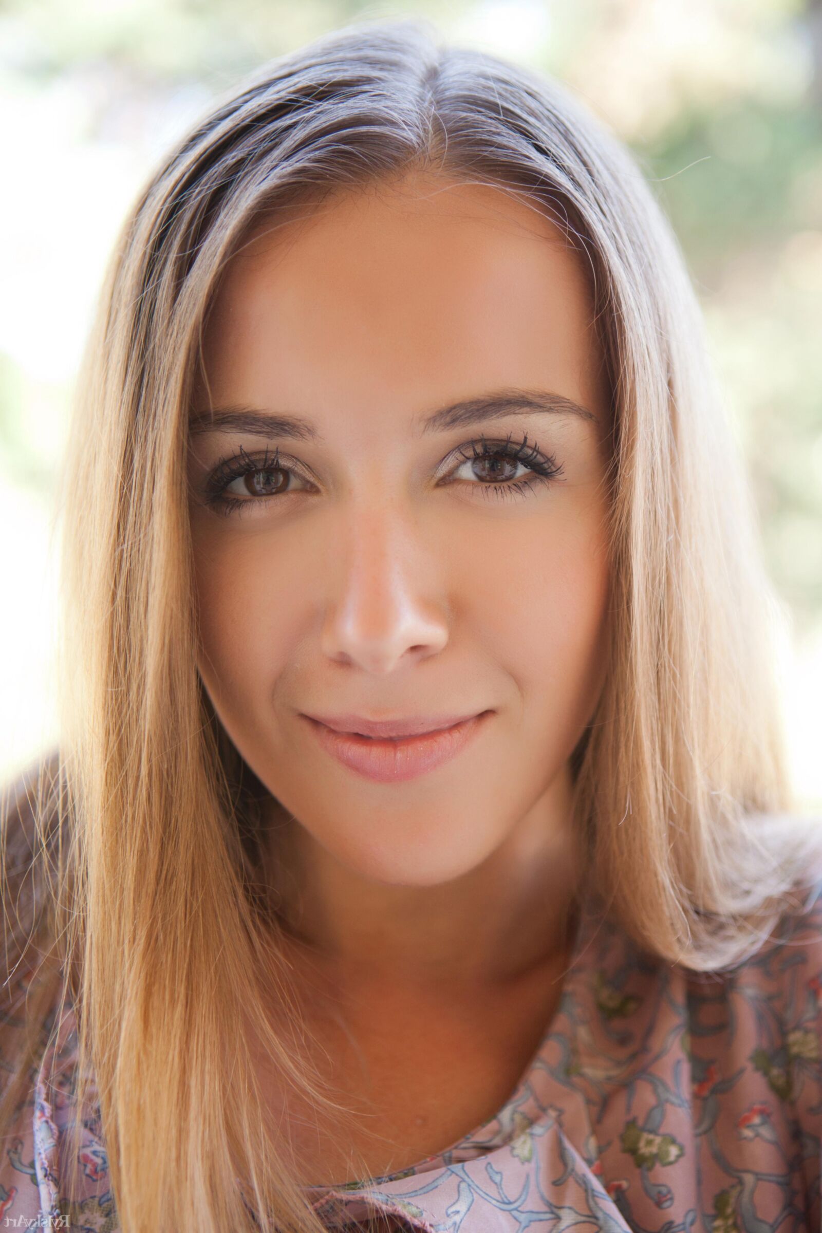 Lina Diamond Koensi