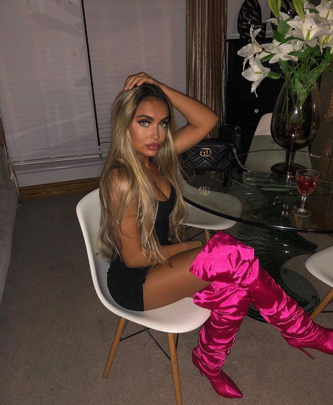 Fuckable hypersexualized Chav Chavs