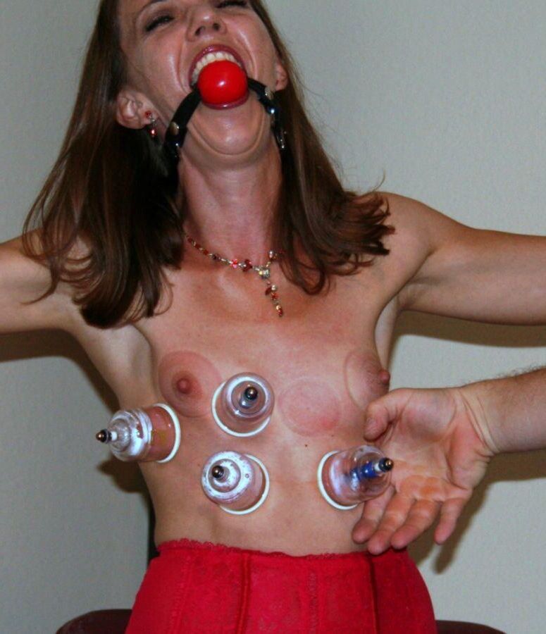 Slutjulie b fouet et broches