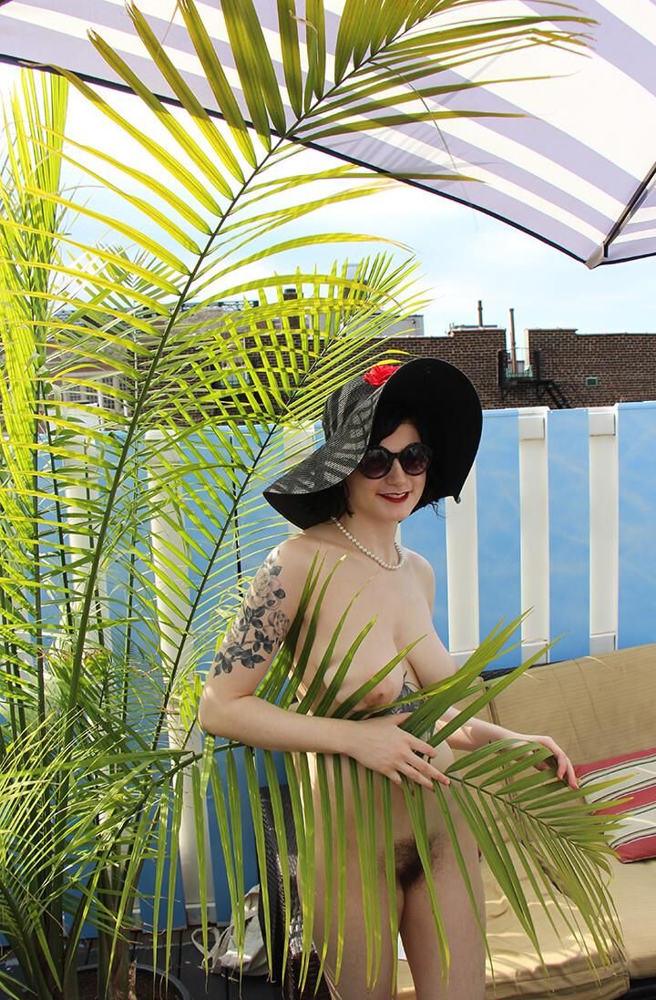 Frau Rosie Wilde, Frau Rosie Levine, Rosie Manhattan Nackt