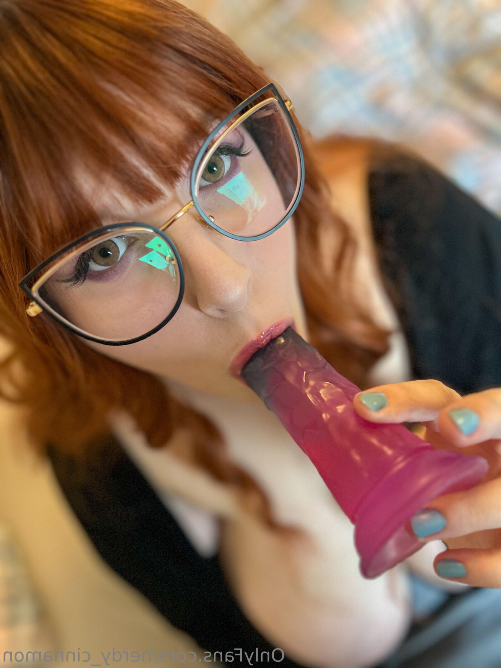 Nerdy Huge Boobs Big Ass BBW Milf with Glasses Mixed Hot Shots