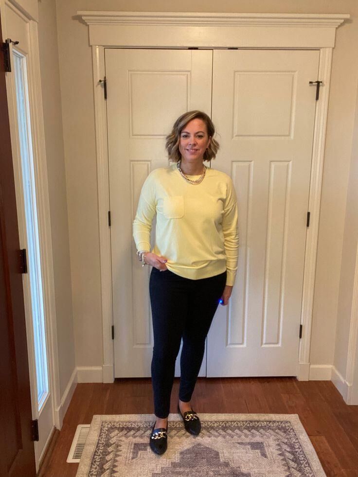 P interesse em beleza adorável loira com Milf Cassandra