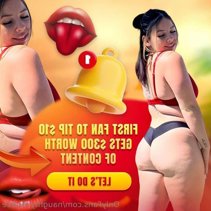 Rene Big Butt Big Tits Curvy Brunette with Glasses Mixed Shots