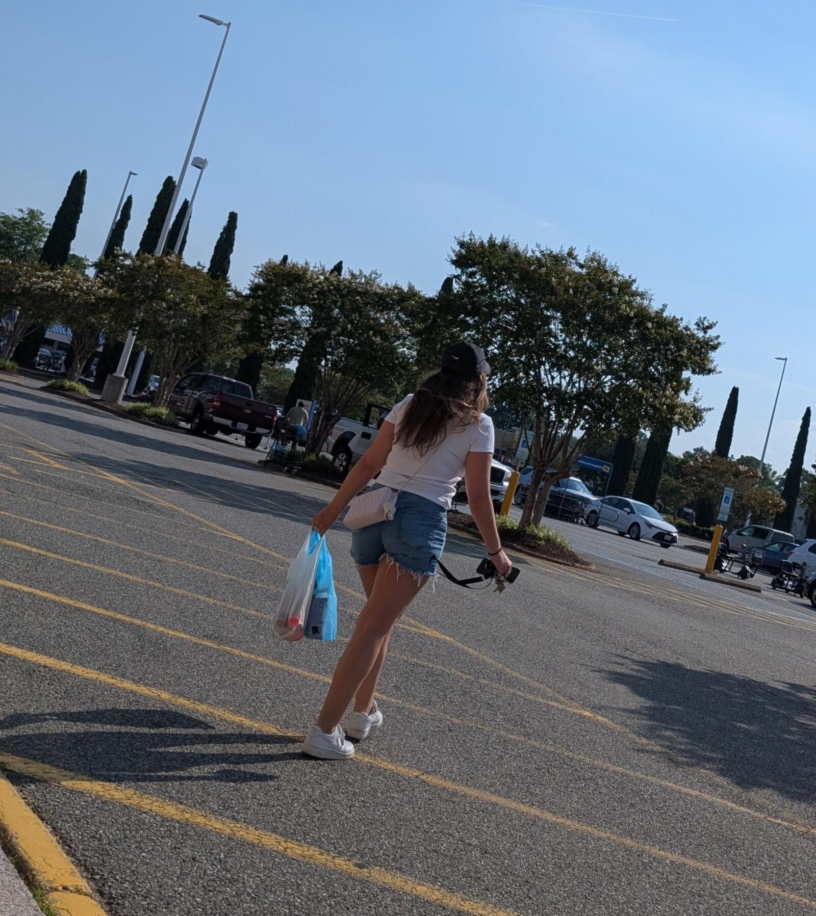 Thick shoppers 