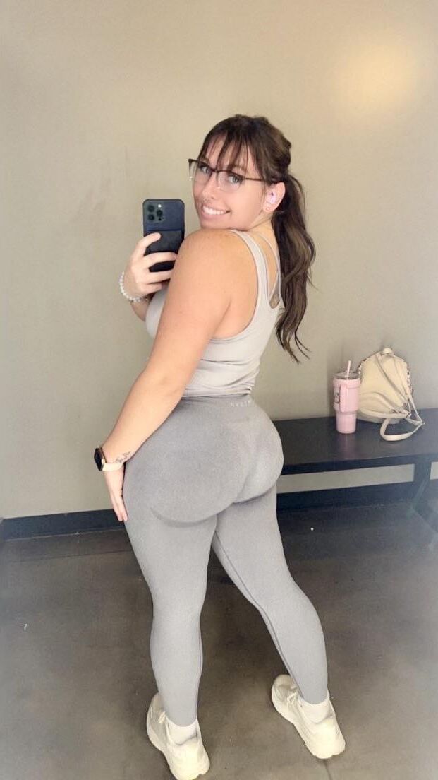 Rene Big Butt Big Tits Curvy Brunette with Glasses Mixed Shots