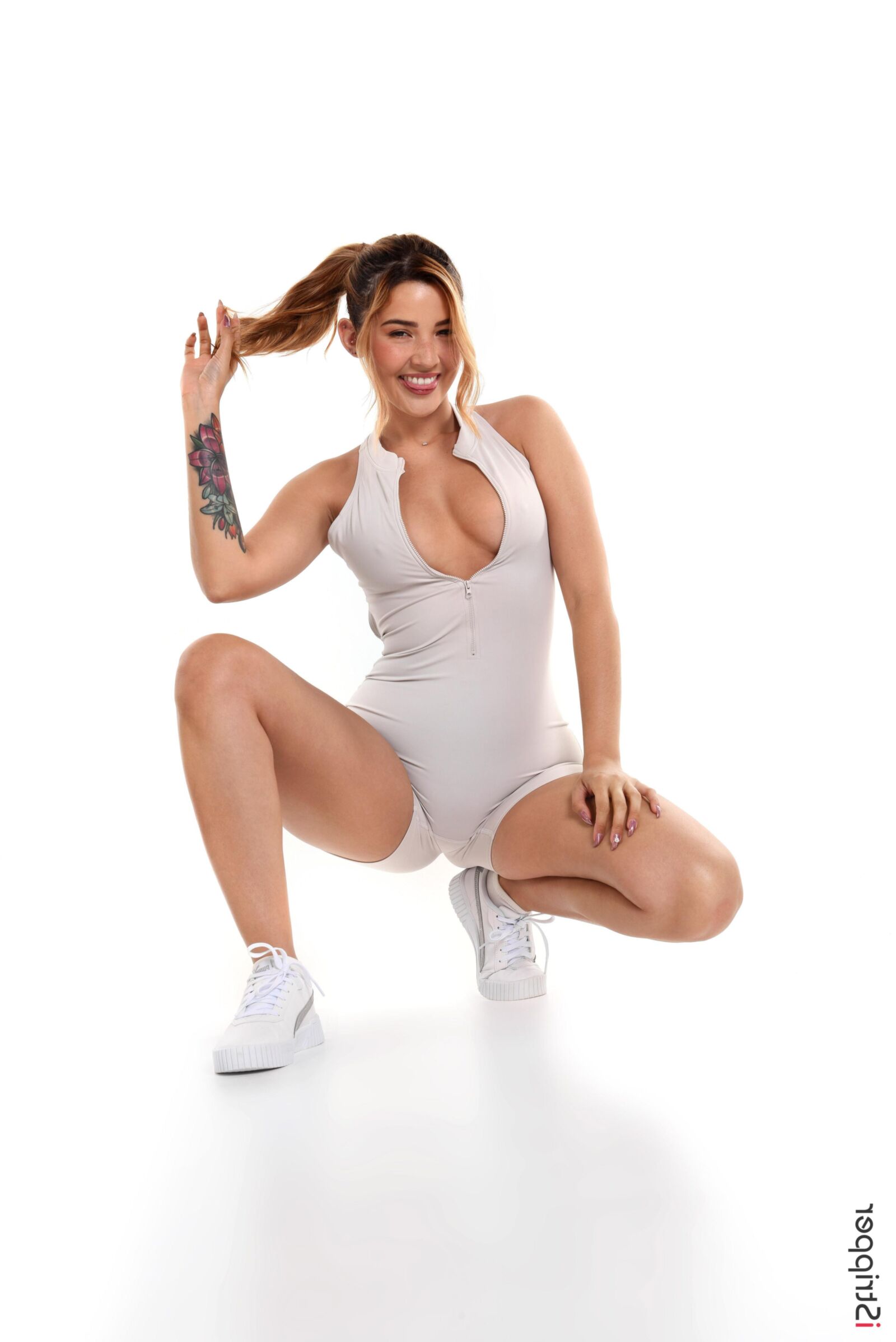 Agatha Vega yo Dia de Enernamiento