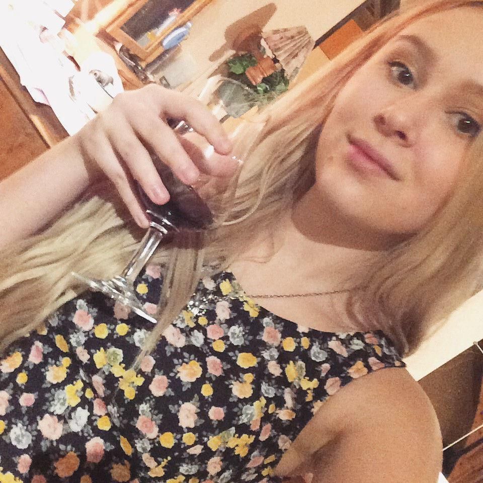 Selfies blonds adolescents minces