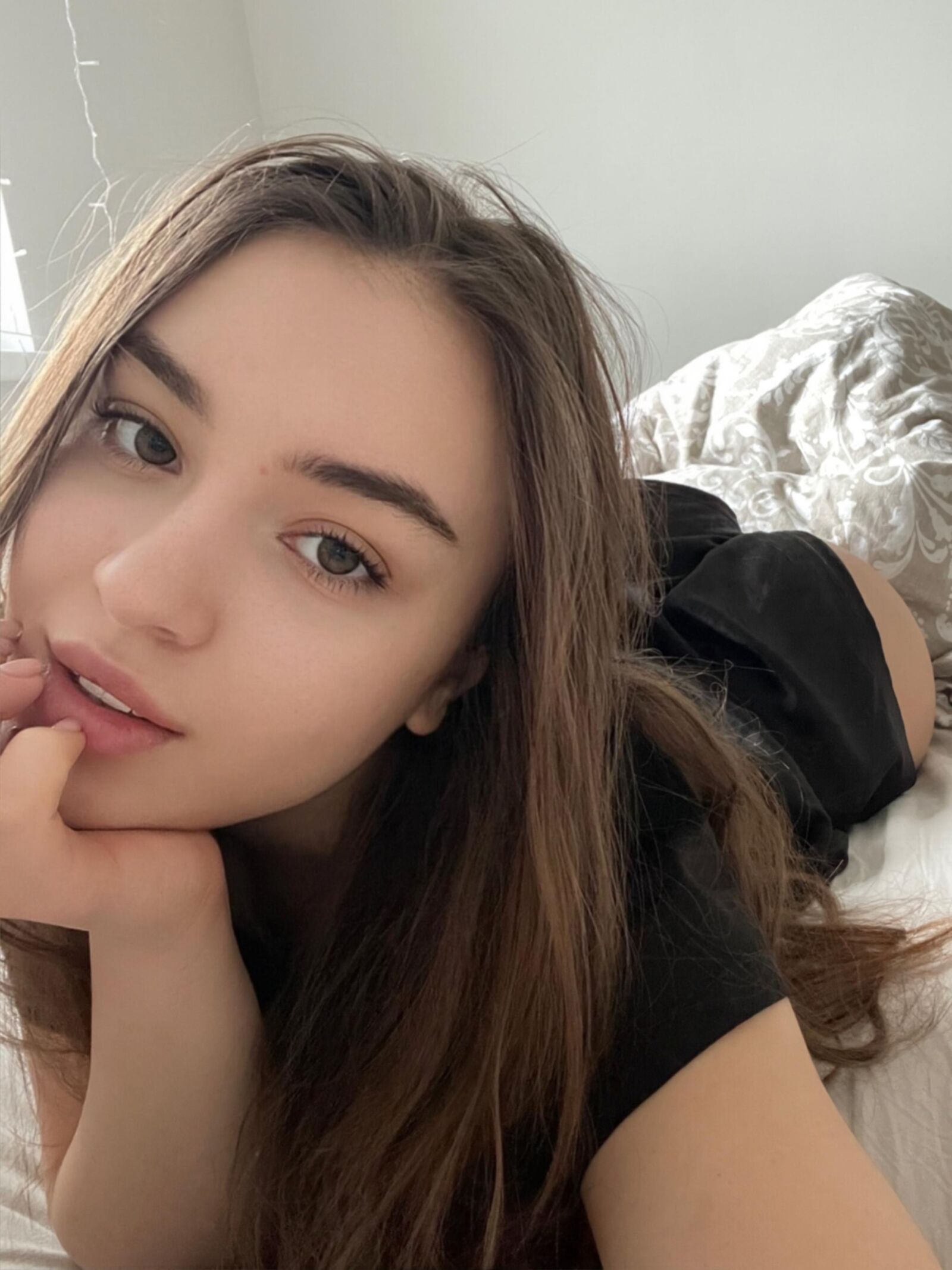 Big Tit Brunette Teen Selies