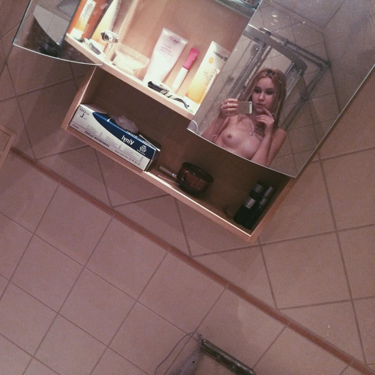 Selfies blonds adolescents minces