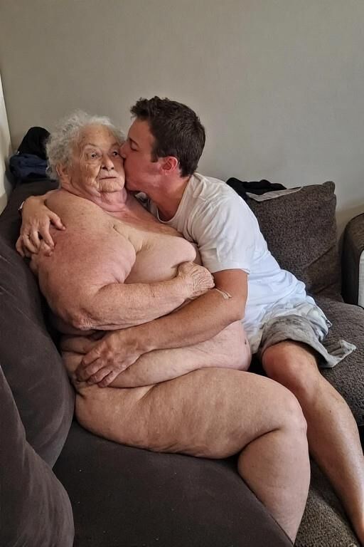 Large Grannies With a Dude Who Loves Large Grannies