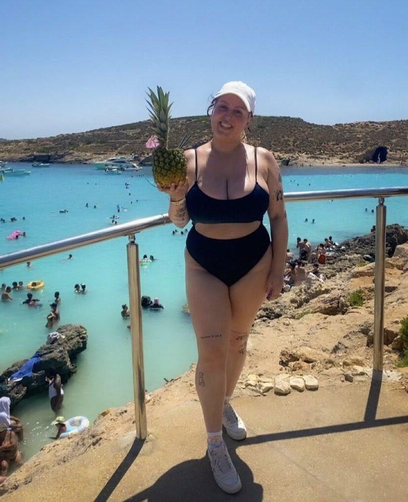 Cris огромные сиськи сексуальная красота BBW Brunette Girl Mixed Ho