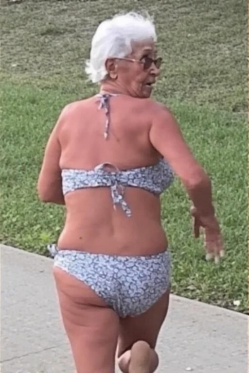 Granny Asses at the Beach