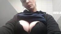 Qui veut voir mes gros seins