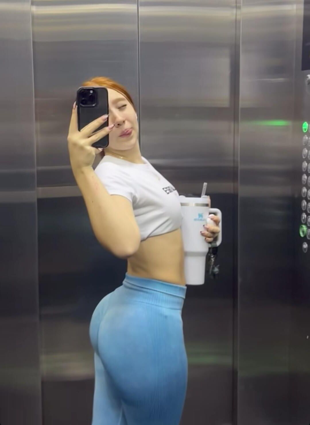 Adorable Sexy Hot Teen 