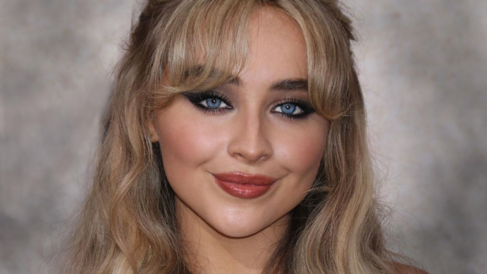 Godess i want to crempie: Sabrina Carpenter 