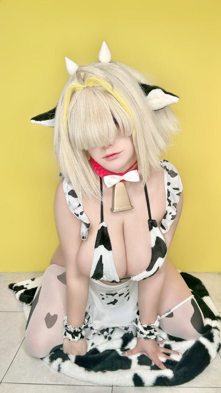 ニッケ・カウ・エレッグ・コスプレ