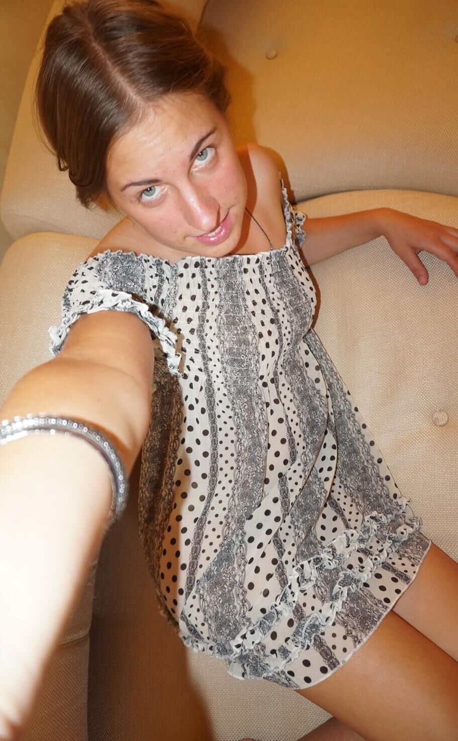 Mignon mixte prend des selfies sexy!