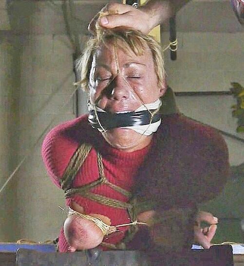 Mutter Bondage Fantasie. 