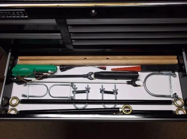 Masters kleiner Werkzeugschrank für ein kleines Spiel im Büro