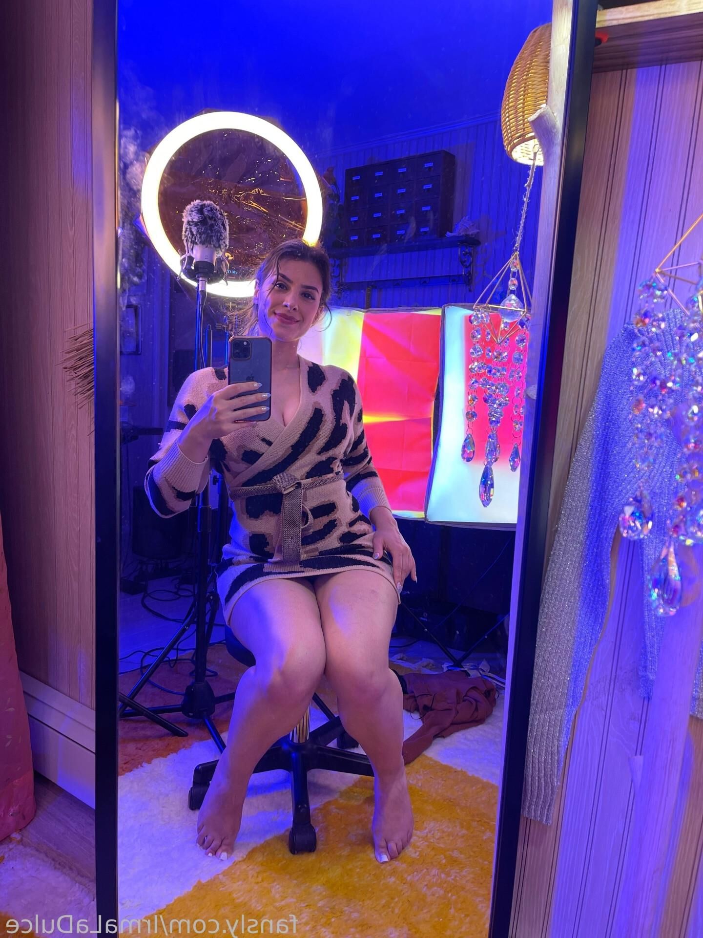 Irma la Dulce Asmrtisst avec les fans, etc. Taquinant Latina Pawg