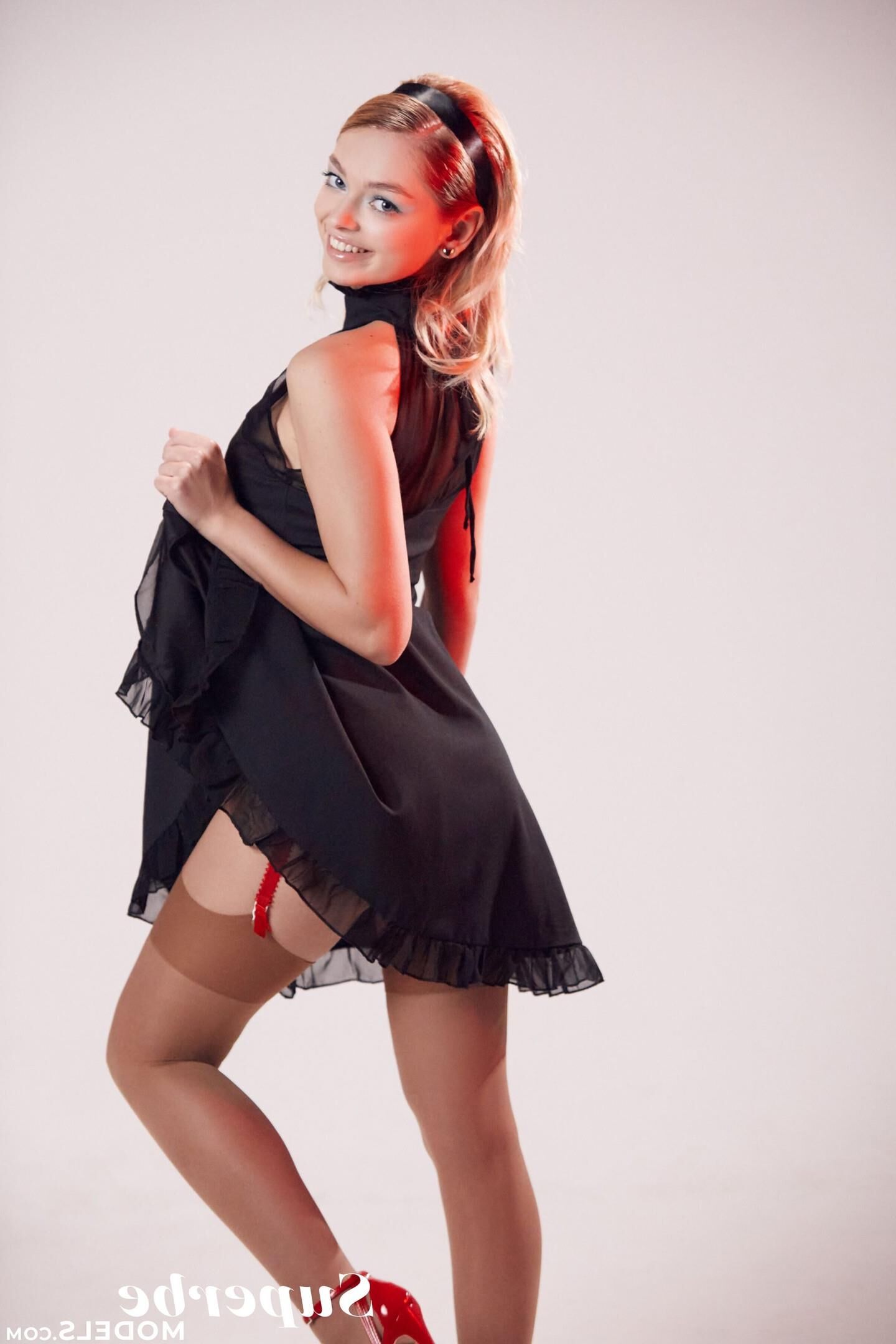 Dolly Haas Red Echo от Superbemodels