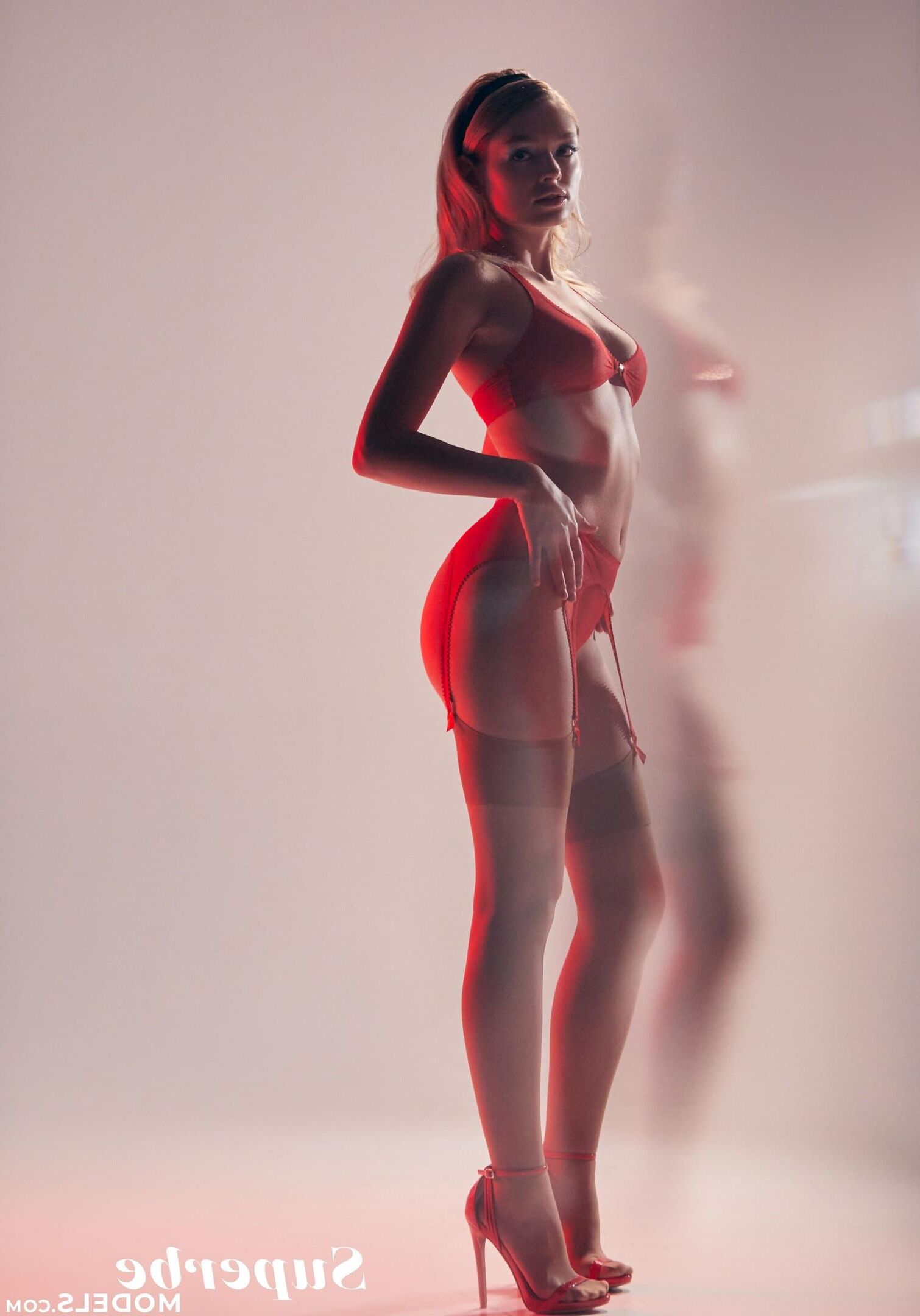 Dolly Haas Red Echo от Superbemodels