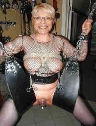 Oma, S Love BDSM