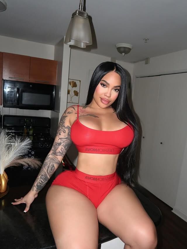 Busty Ebony Legends Vol。