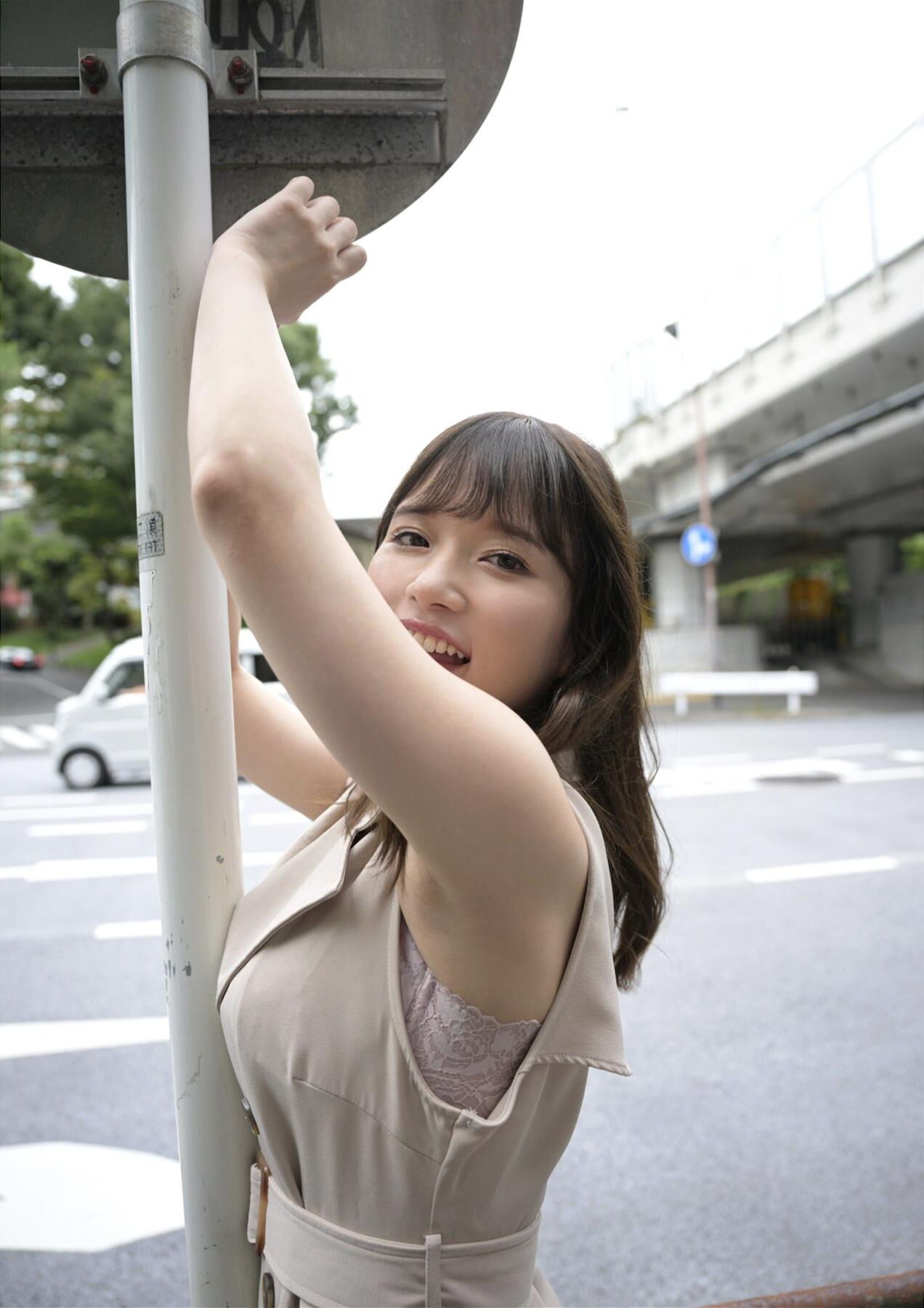 Rena Momozono Naniwa LEITE NATURAL