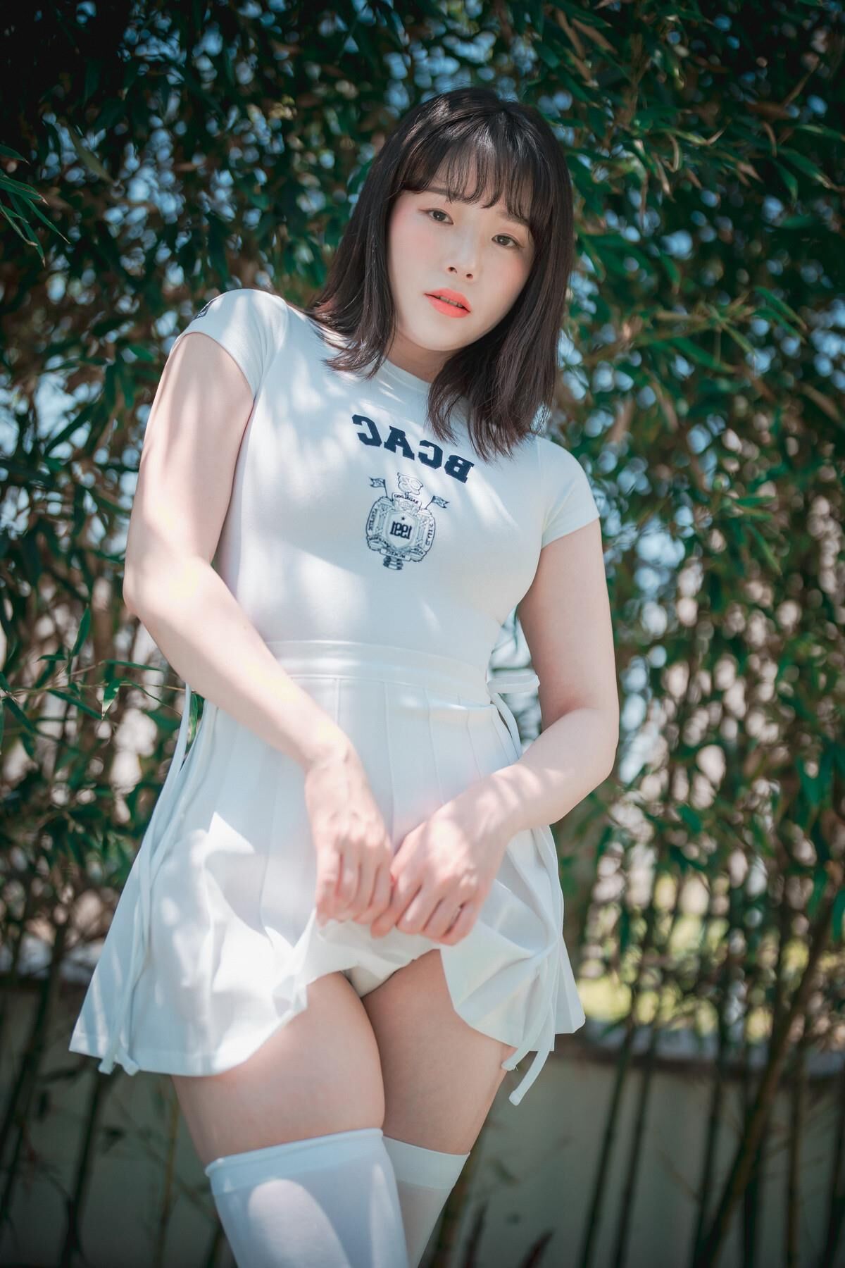 Pia Djawa Classic Athletic Girl