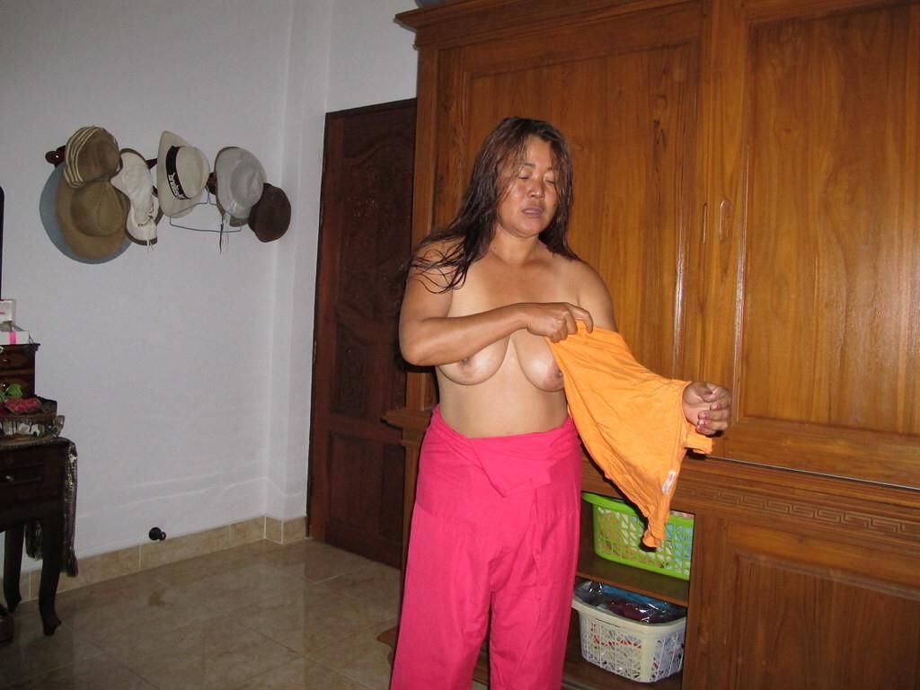 Jooy Asian Amateurの妻
