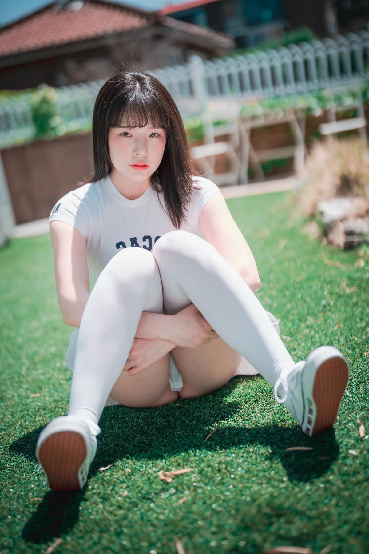 Pia Djawa Classic Athletic Girl