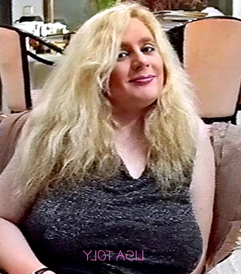 Various Horny Pictures...Lisa Toly