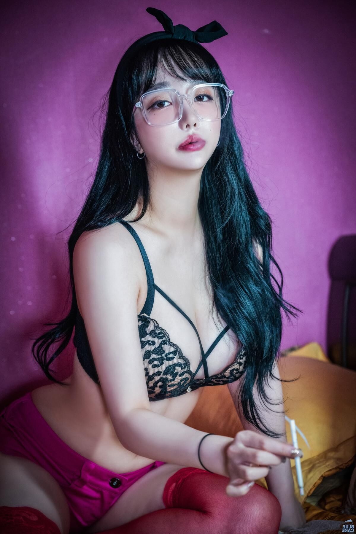 Filho yeeun bluecake nude sem calcinha