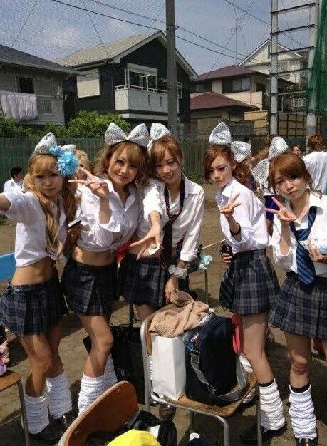 Les filles asiatiques portent-elles des chaussettes? 
